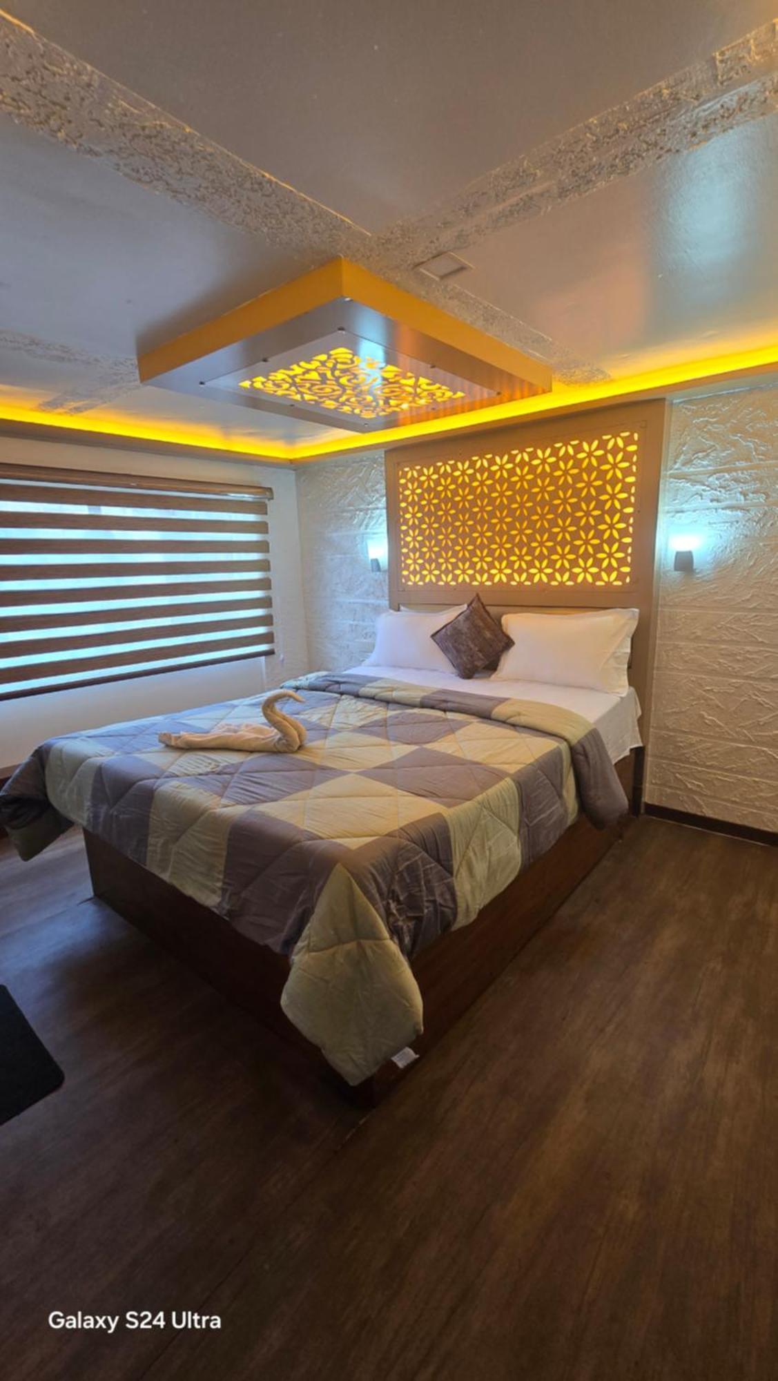 Beach Paradise Day Cruise Houseboat Alappuzha Exterior foto